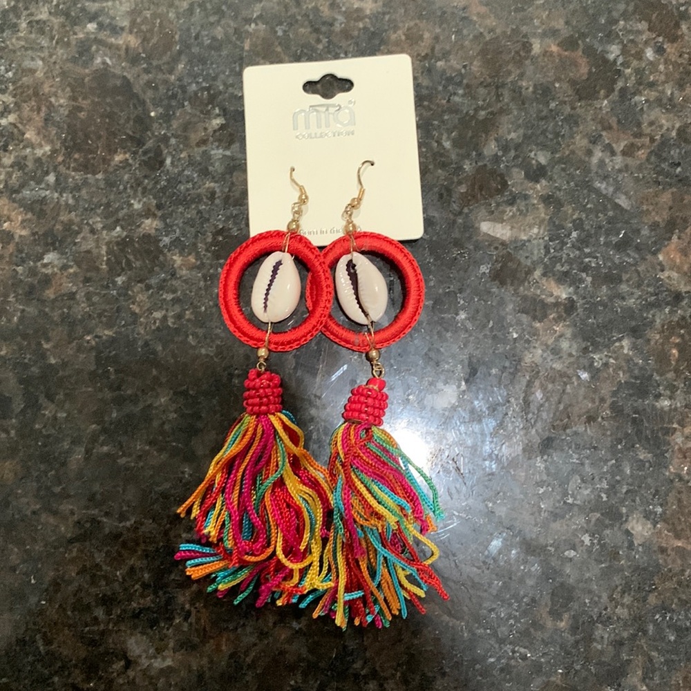 Mia Collection Born in the USA Seashell Red and Multi Color Dangling Earrings